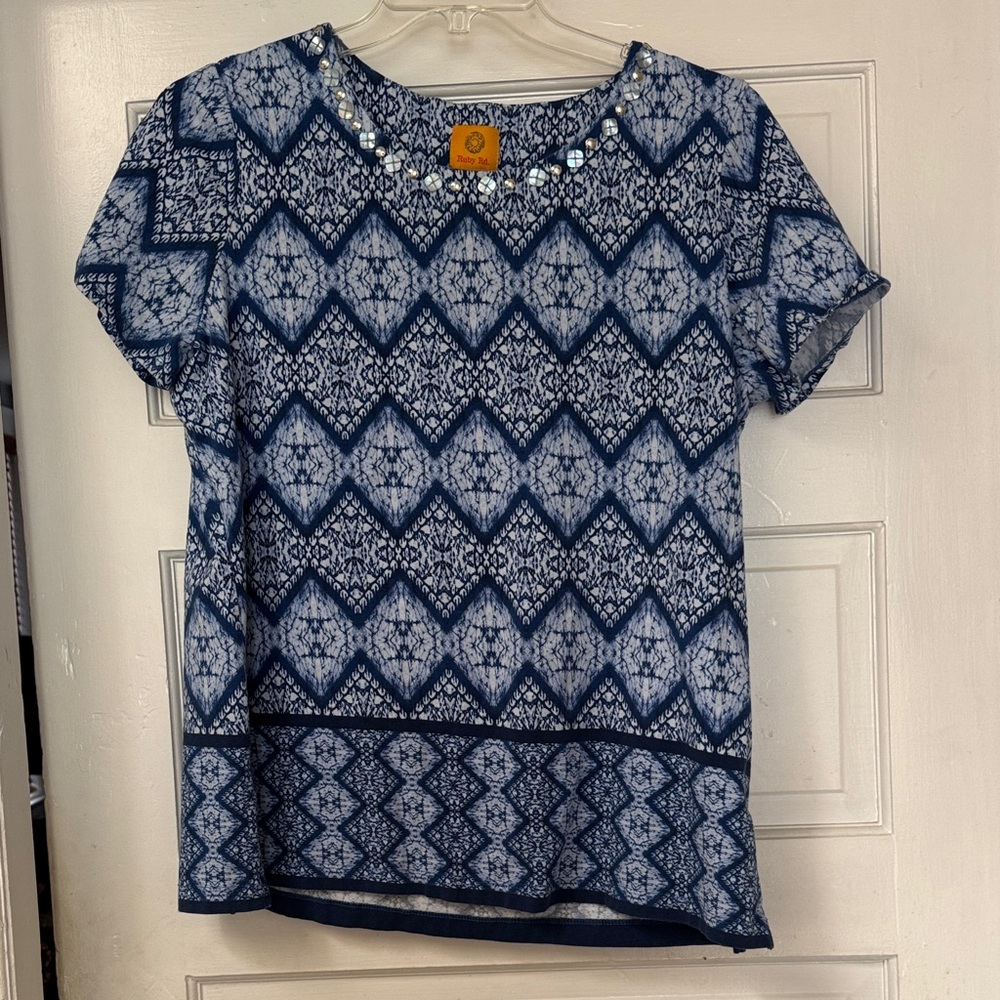 Ruby Rd. Navy and White Geometric Short Sleeve Top